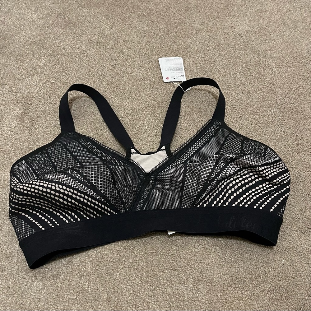 Lululemon Awake to Lace Bralette Sports Bra E-cup Band 34